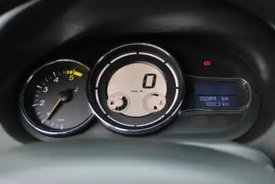 Vendo Renault Mégane Coupe 2014 - 10900 EUR, 202494 km - AUTO.MOTO.pt