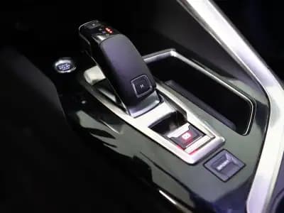 Sell Peugeot 5008 2020 - 23900 EUR, 135000 km - AUTO.MOTO.pt