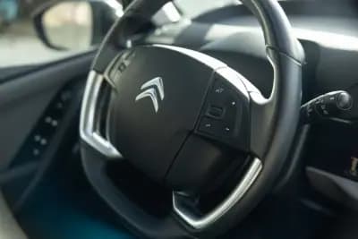 Sell Citroën C4 Spacetourer 2019 - 14550 EUR, 111820 km - AUTO.MOTO.pt