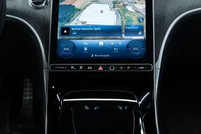 Vendo Mercedes-Benz C 300 2022 - 42950 EUR, 63000 km - AUTO.MOTO.pt