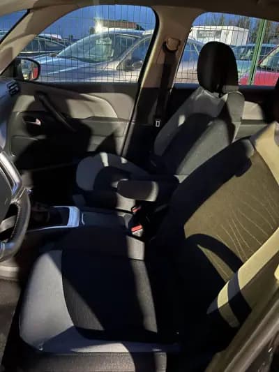 Sell Citroën C4 Picasso 2015 - 8999 EUR, 155000 km - AUTO.MOTO.pt