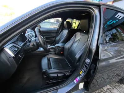 Vendo BMW 330 2018 - 18890 EUR, 178000 km - AUTO.MOTO.pt