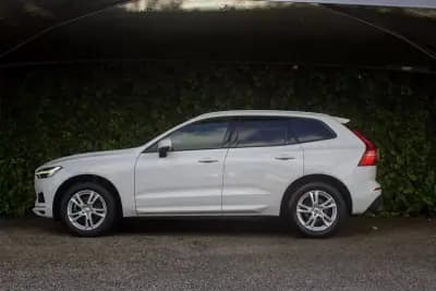Sell Volvo XC 60 2017 - 27900 EUR, 152000 km - AUTO.MOTO.pt