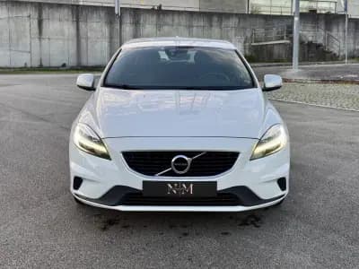 Vendo Volvo V40 2017 - 17990 EUR, 115000 km - AUTO.MOTO.pt