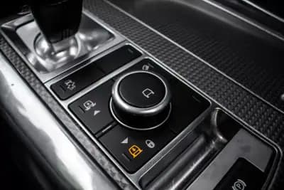 Vendo Land Rover Range Rover Sport 2018 - 41990 EUR, 170206 km - AUTO.MOTO.pt