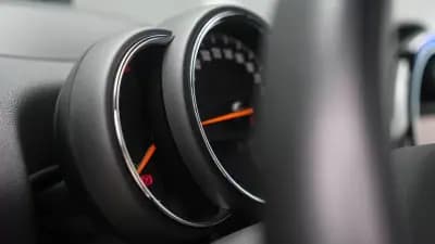 Vendo MINI Clubman 2018 - 24999 EUR, 131000 km - AUTO.MOTO.pt