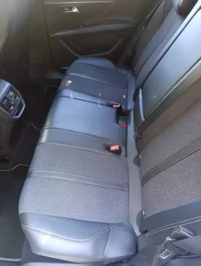 Vendo Peugeot 3008 2017 - 18950 EUR, 179000 km - AUTO.MOTO.pt