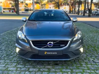 Vendo Volvo V40 2013 - 10490 EUR, 224000 km - AUTO.MOTO.pt