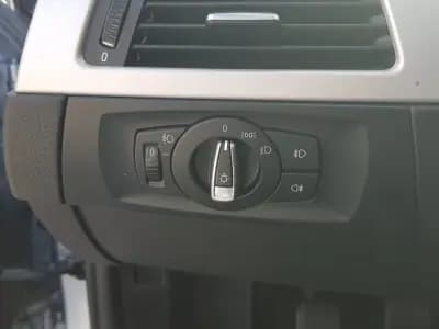 Sell BMW 318 2011 - 10750 EUR, 300000 km - AUTO.MOTO.pt