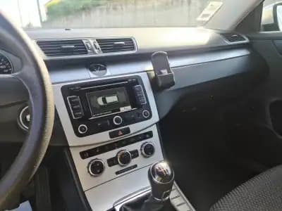 Vendo Volkswagen Passat Variant 2014 - 10750 EUR, 222000 km - AUTO.MOTO.pt