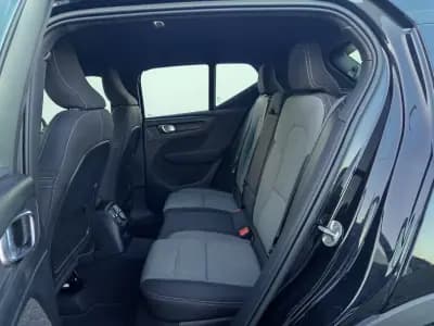 Vendo Volvo XC 40 2022 - 29490 EUR, 63800 km - AUTO.MOTO.pt