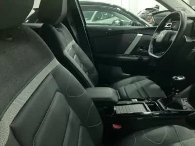 Vendo Citroën C4 2023 - 21500 EUR, 14397 km - AUTO.MOTO.pt