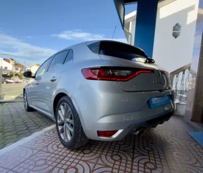 Sell Renault Mégane 2020 - 17950 EUR, 114000 km - AUTO.MOTO.pt