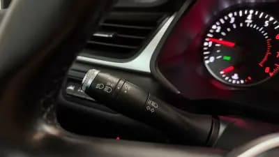 Vendo Renault Captur 2021 - 13990 EUR, 167491 km - AUTO.MOTO.pt