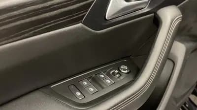 Sell Peugeot 508 SW 2023 - 22990 EUR, 111635 km - AUTO.MOTO.pt