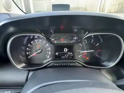 Sell Citroën C3 Aircross 2022 - 15600 EUR, 32795 km - AUTO.MOTO.pt