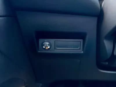 Vendo Renault Captur 2024 - 18950 EUR, 53000 km - AUTO.MOTO.pt