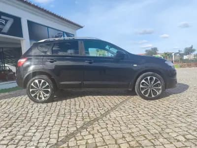 Vendo Nissan Qashqai 2010 - 8900 EUR, 214000 km - AUTO.MOTO.pt