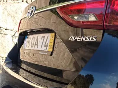 Sell Toyota Avensis Touring Sports 2015 - 15490 EUR, 118500 km - AUTO.MOTO.pt