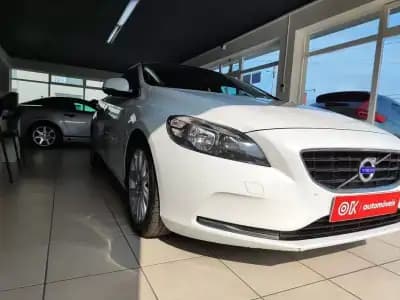 Vendo Volvo V40 2013 - 8350 EUR, 298100 km - AUTO.MOTO.pt