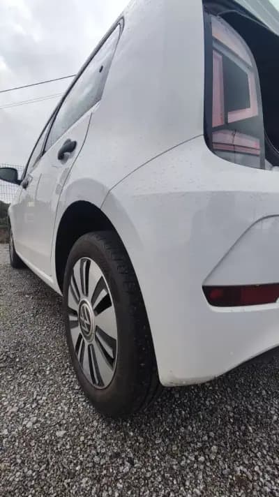 Vendo Volkswagen e-Up! 2020 - 11998 EUR, 0 km - AUTO.MOTO.pt
