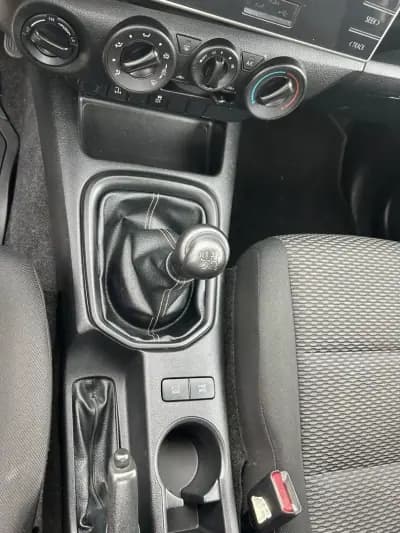 Sell Toyota Hilux 2018 - 29999 EUR, 257000 km - AUTO.MOTO.pt