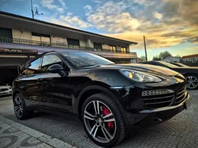 Sell Porsche Cayenne 2012 - 34500 EUR, 179000 km - AUTO.MOTO.pt