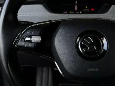 Vendo Skoda Enyaq 2021 - 22990 EUR, 105700 km - AUTO.MOTO.pt