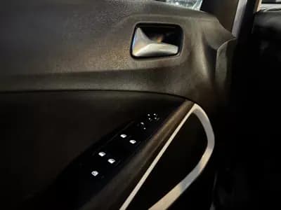 Sell Opel Crossland X 2020 - 14990 EUR, 155850 km - AUTO.MOTO.pt