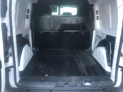 Vendo Renault Kangoo 2019 - 8450 EUR, 180000 km - AUTO.MOTO.pt