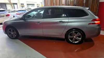 Sell Peugeot 308 SW 2018 - 12650 EUR, 133760 km - AUTO.MOTO.pt