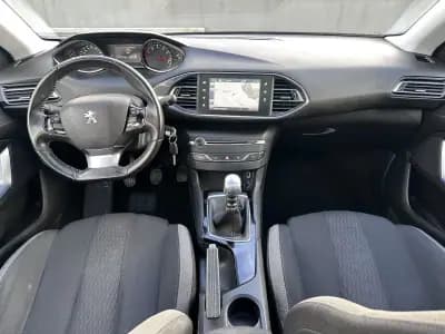 Sell Peugeot 308 SW 2016 - 8900 EUR, 200000 km - AUTO.MOTO.pt