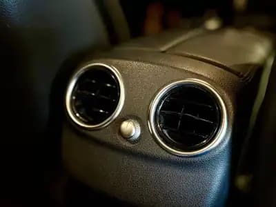 Sell Mercedes-Benz C 200 2015 - 17490 EUR, 183000 km - AUTO.MOTO.pt