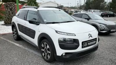 Vendo Citroën C4 Cactus 2017 - 8900 EUR, 157000 km - AUTO.MOTO.pt