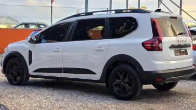 Sell Dacia Jogger 2024 - 17750 EUR, 57600 km - AUTO.MOTO.pt