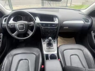 Vendo Audi A4 2011 - 13250 EUR, 222347 km - AUTO.MOTO.pt