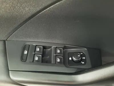 Vendo Volkswagen T-Cross 2023 - 18000 EUR, 44484 km - AUTO.MOTO.pt