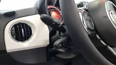 Vendo Fiat 500C 2022 - 14000 EUR, 30638 km - AUTO.MOTO.pt