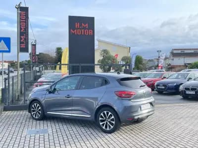 Sell Renault Clio 2020 - 13900 EUR, 42000 km - AUTO.MOTO.pt
