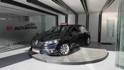 Sell Renault Mégane 2017 - 13900 EUR, 106866 km - AUTO.MOTO.pt
