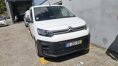 Vendo Citroën Berlingo 2019 - 14450 EUR, 140000 km - AUTO.MOTO.pt