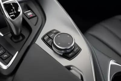 Vendo BMW i8 2016 - 69900 EUR, 48533 km - AUTO.MOTO.pt