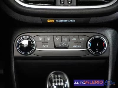 Sell Ford Fiesta 2022 - 14950 EUR, 65895 km - AUTO.MOTO.pt