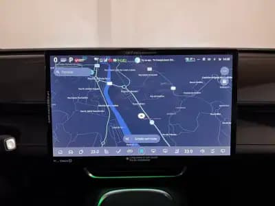 Sell 2025 - 40900 EUR, 4055 km - AUTO.MOTO.pt