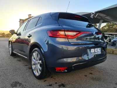 Vendo Renault Mégane 2016 - 14990 EUR, 179000 km - AUTO.MOTO.pt