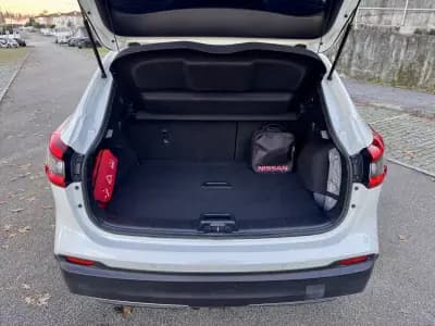 Vendo Nissan Qashqai 2018 - 17990 EUR, 97000 km - AUTO.MOTO.pt