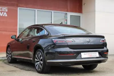 Vendo Volkswagen Arteon 2021 - 25990 EUR, 155000 km - AUTO.MOTO.pt