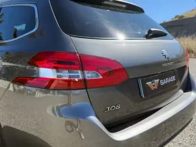 Vendo Peugeot 308 SW 2017 - 13990 EUR, 130000 km - AUTO.MOTO.pt
