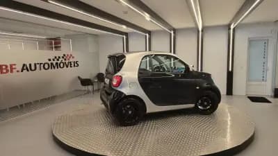 Vendo Smart Fortwo Cabrio 2014 - 8900 EUR, 145888 km - AUTO.MOTO.pt