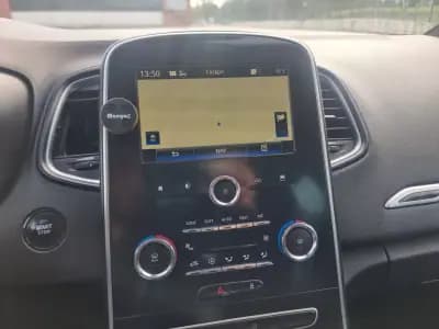 Sell Renault Grand Scénic 2019 - 10900 EUR, 265000 km - AUTO.MOTO.pt